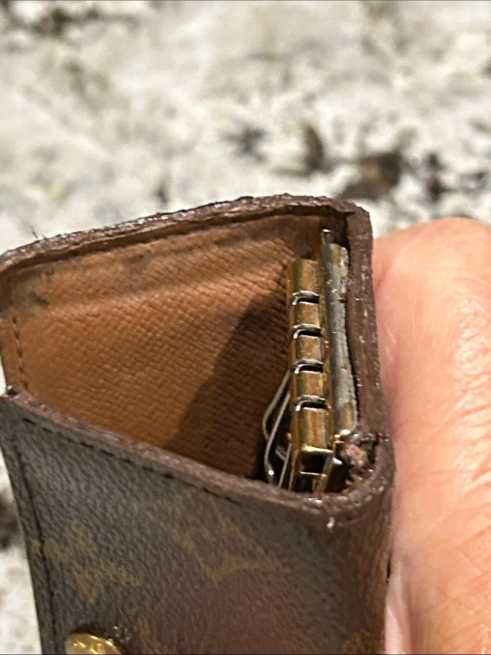 Louis Vuitton compact key